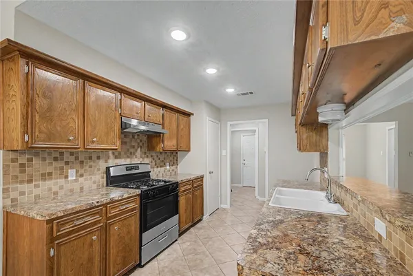$274,000 | 4014 Sandlewood Drive, Pasadena, TX 77504