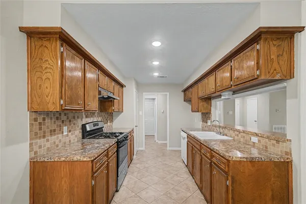 $274,000 | 4014 Sandlewood Drive, Pasadena, TX 77504