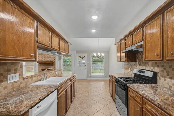 $274,000 | 4014 Sandlewood Drive, Pasadena, TX 77504