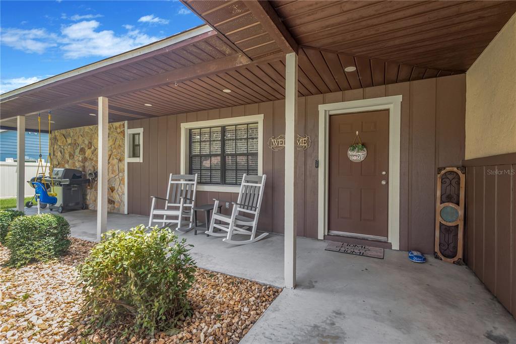 8513 Dee Circle Riverview, FL 33569 - Photo 4 of 35