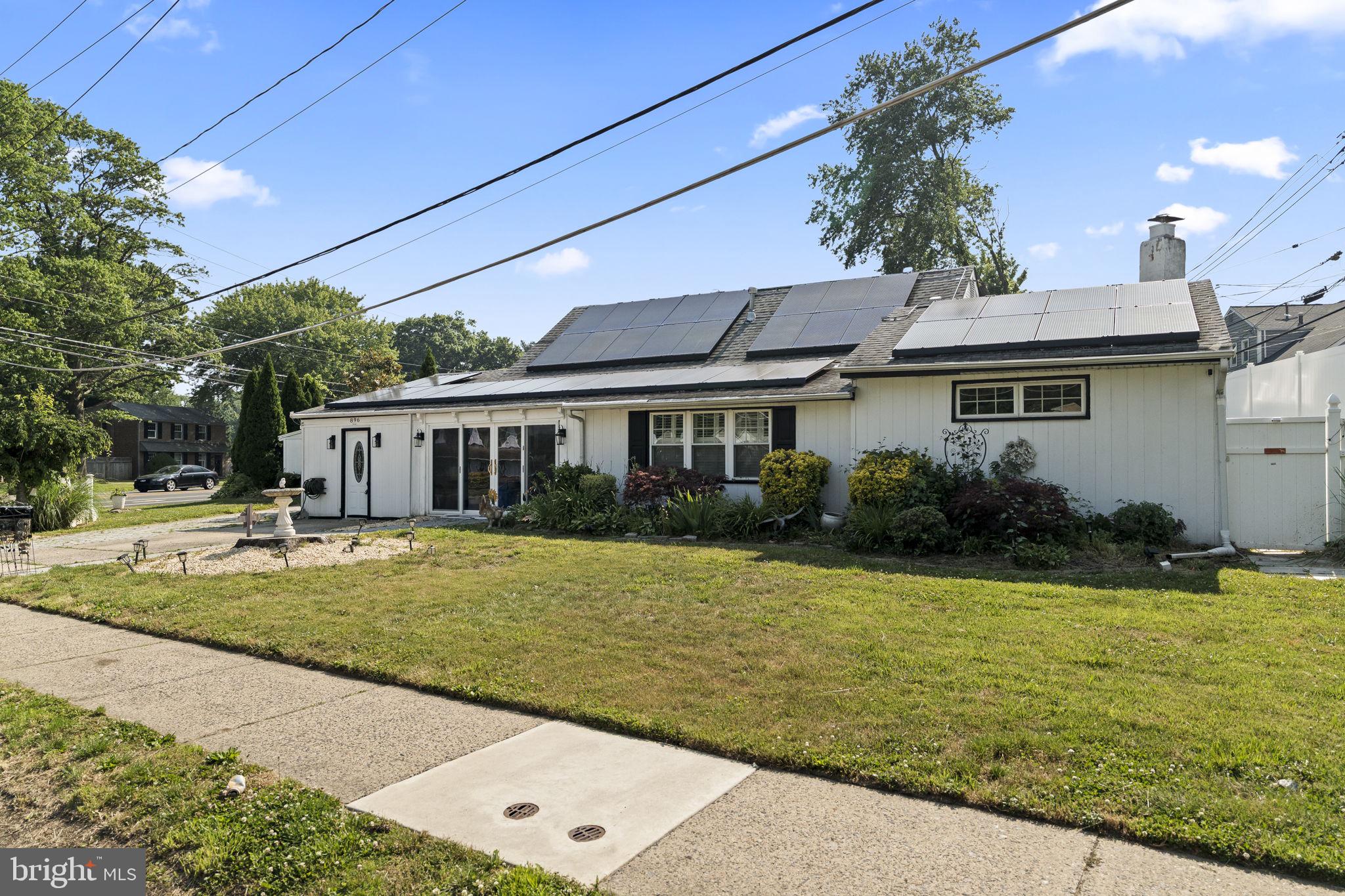 896 Pne Hl Road Philadelphia, PA 19115 - Photo 1 of 37