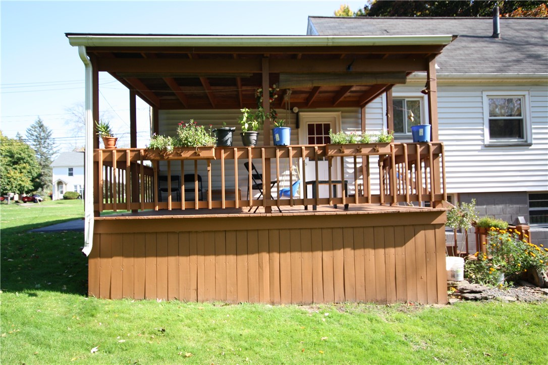 2879 Manitou Road Ogden, NY 14624 - Photo 22 of 27 close up of deck/porch
