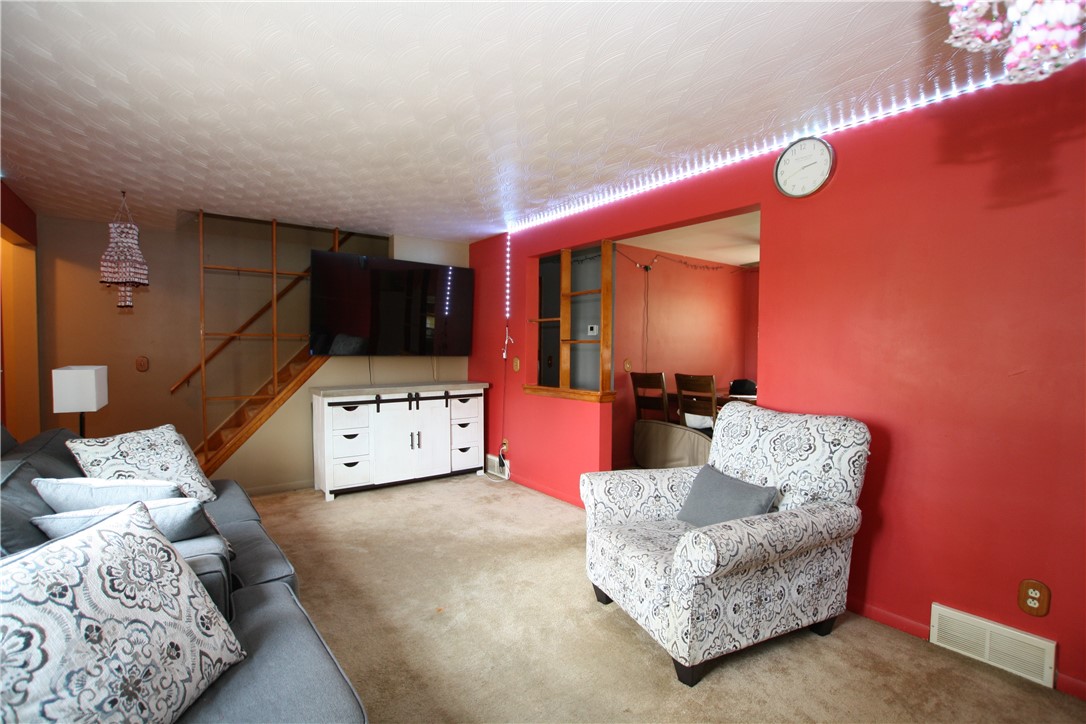 2879 Manitou Road Ogden, NY 14624 - Photo 5 of 27