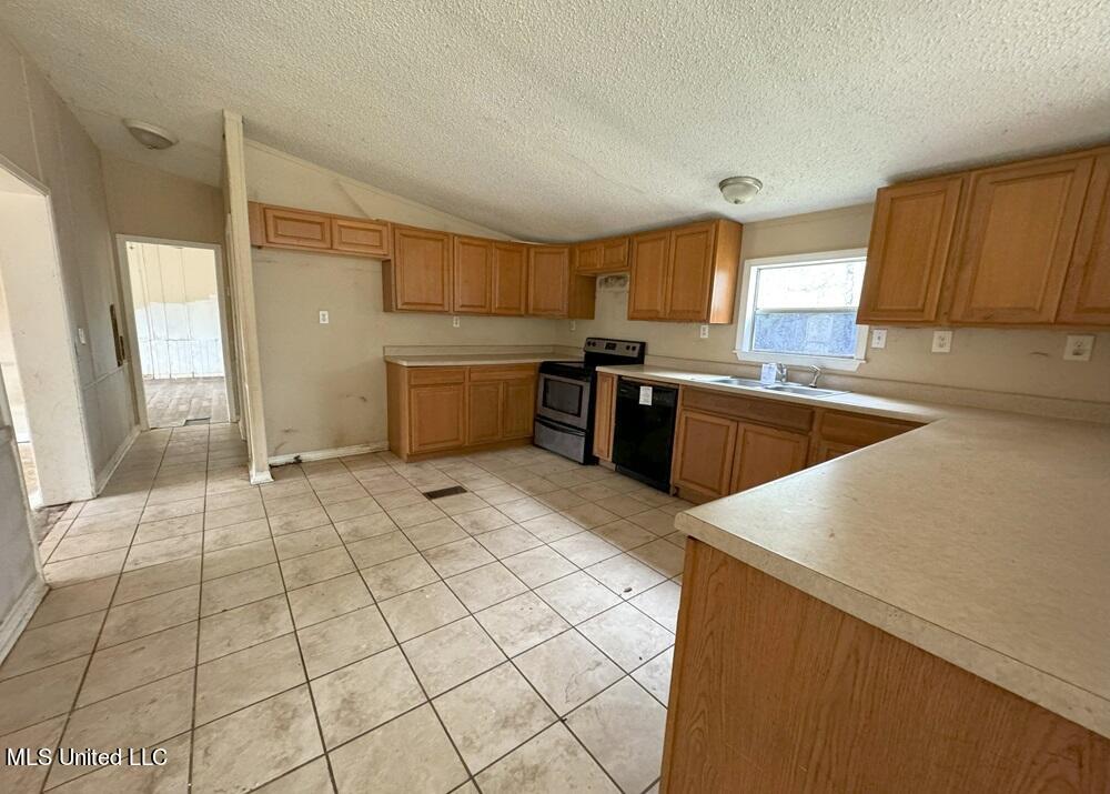 19438 Pete Hickman Road Saucier, MS 39574 - Photo 3 of 16 kitchen