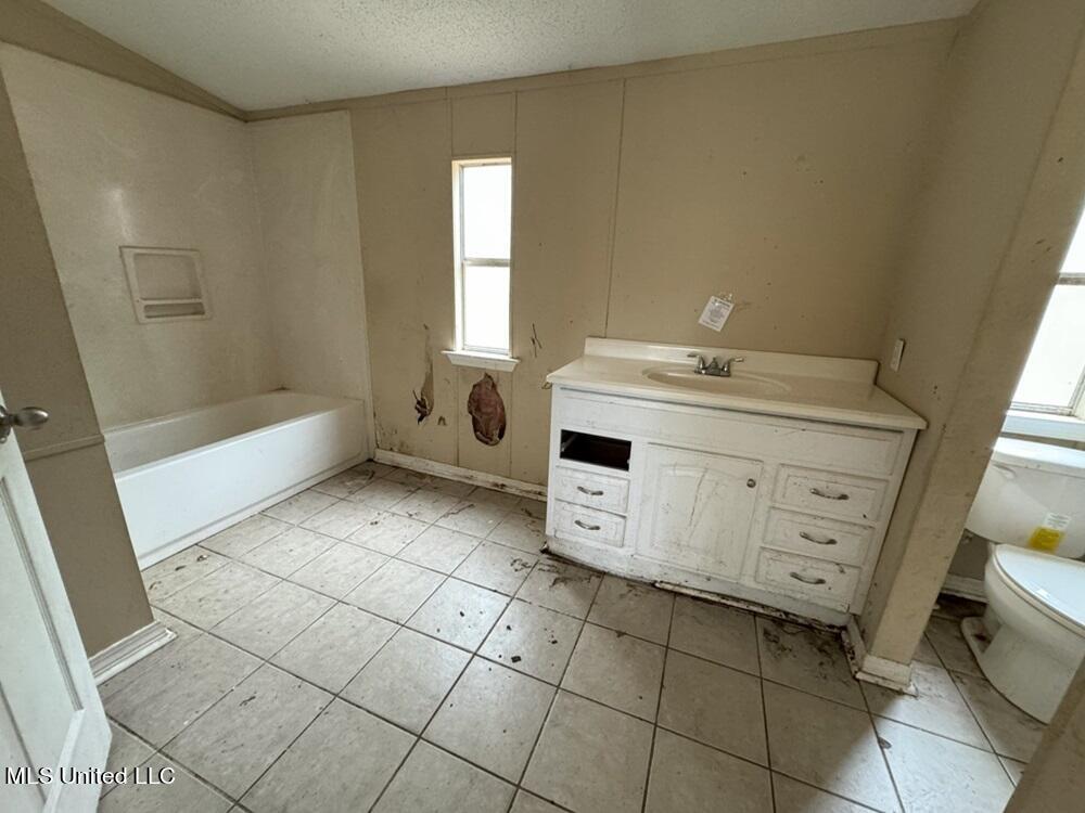 19438 Pete Hickman Road Saucier, MS 39574 - Photo 8 of 16 Primary Bath