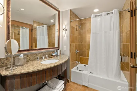 $525,000 | 3600 Suncadia Trail, Unit 3043, Cle Elum, WA 98922