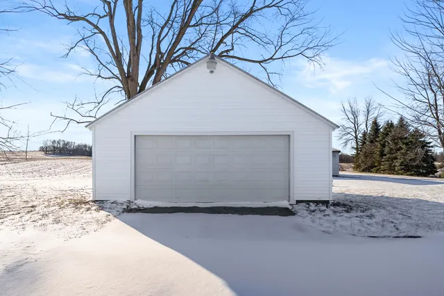 $274,900 | 9481 West Pine Lake Road, Delton, MI 49046