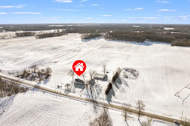 $274,900 | 9481 West Pine Lake Road, Delton, MI 49046