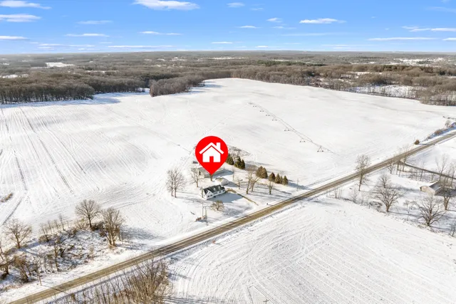 $274,900 | 9481 West Pine Lake Road, Delton, MI 49046