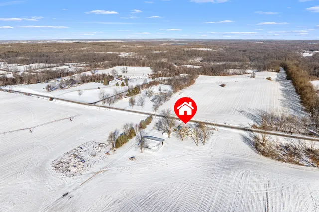 $274,900 | 9481 West Pine Lake Road, Delton, MI 49046