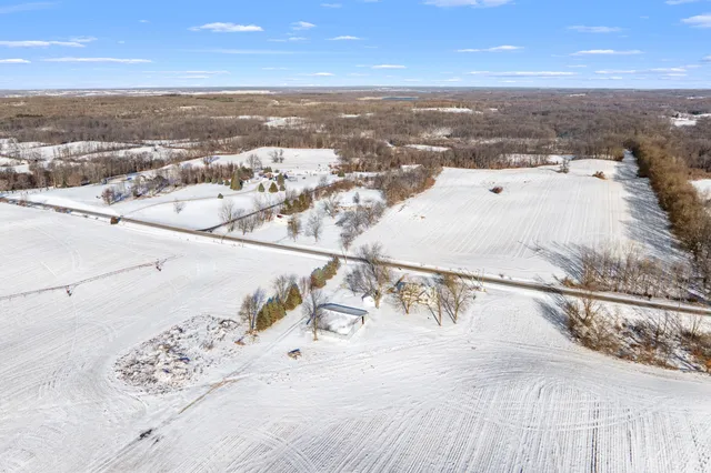 $274,900 | 9481 West Pine Lake Road, Delton, MI 49046