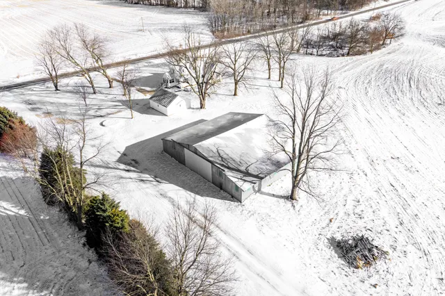 $274,900 | 9481 West Pine Lake Road, Delton, MI 49046