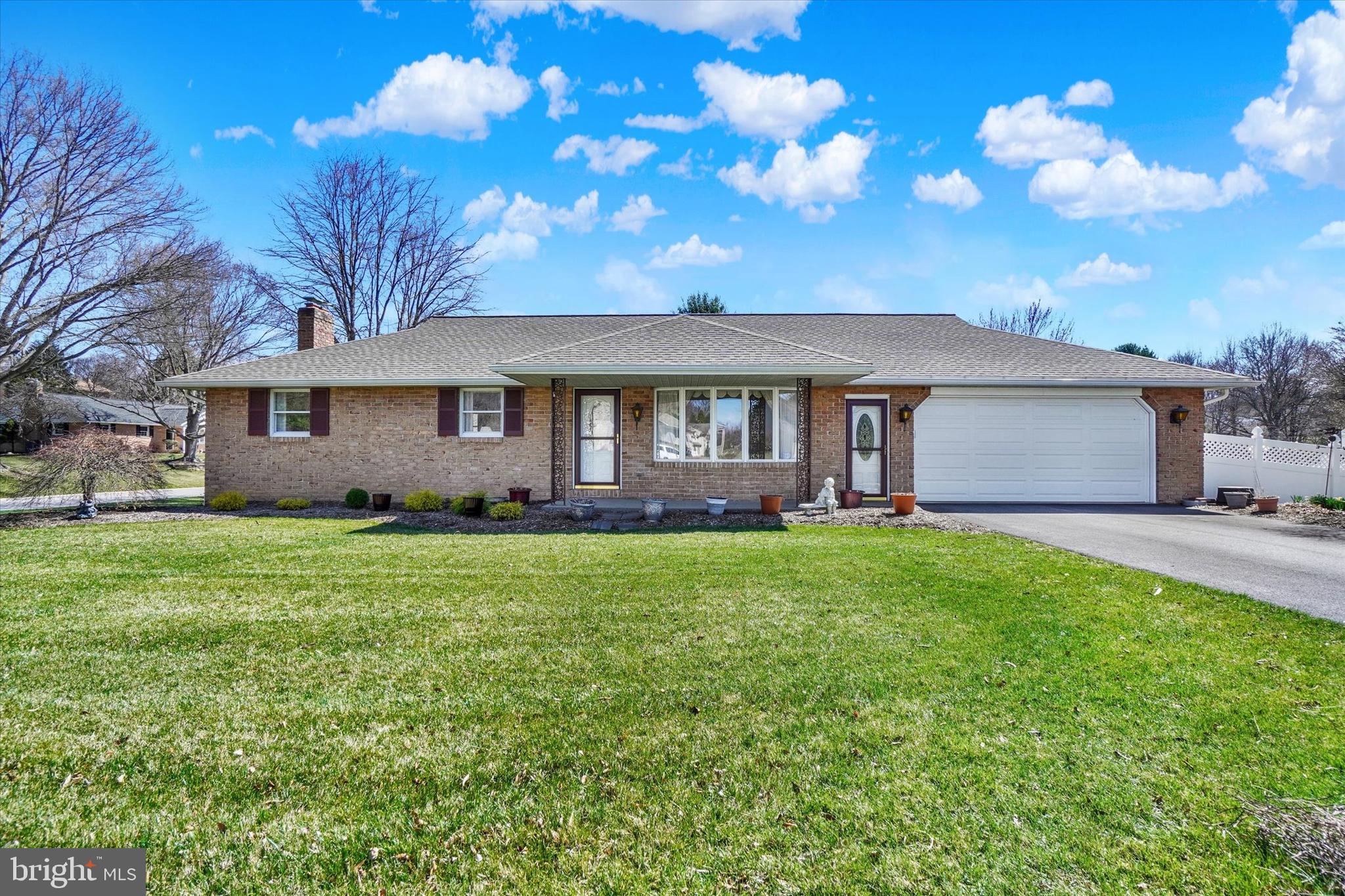 34 Eagleton Drive York, PA 17407 - Photo 1 of 27