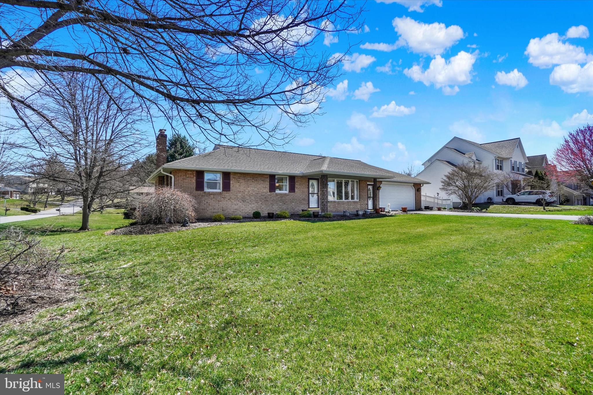 34 Eagleton Drive York, PA 17407 - Photo 2 of 27