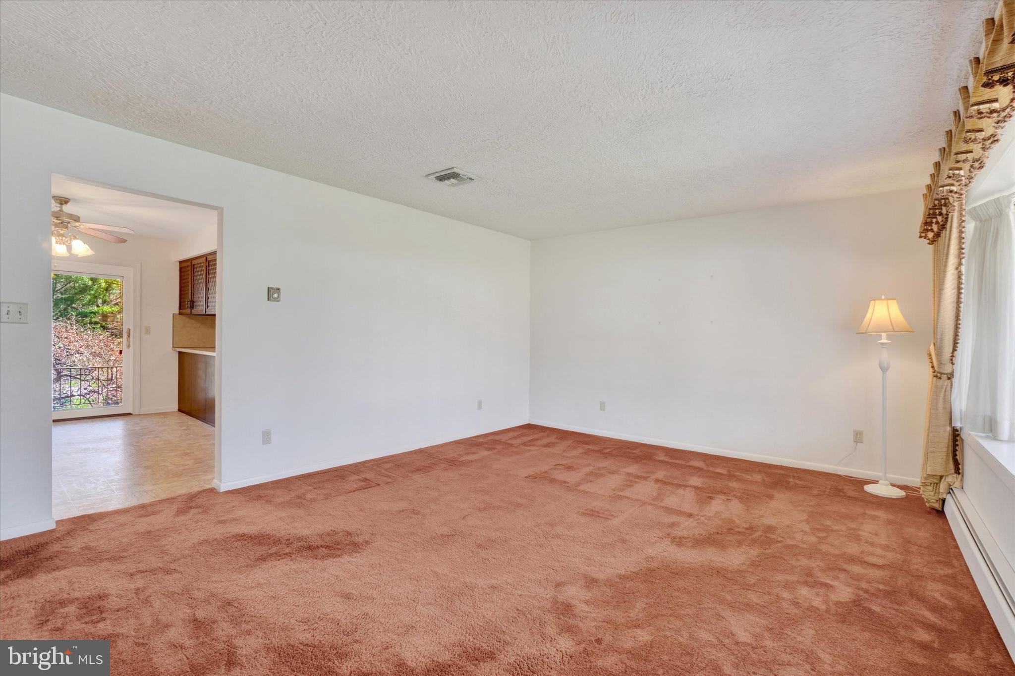 34 Eagleton Drive York, PA 17407 - Photo 3 of 27