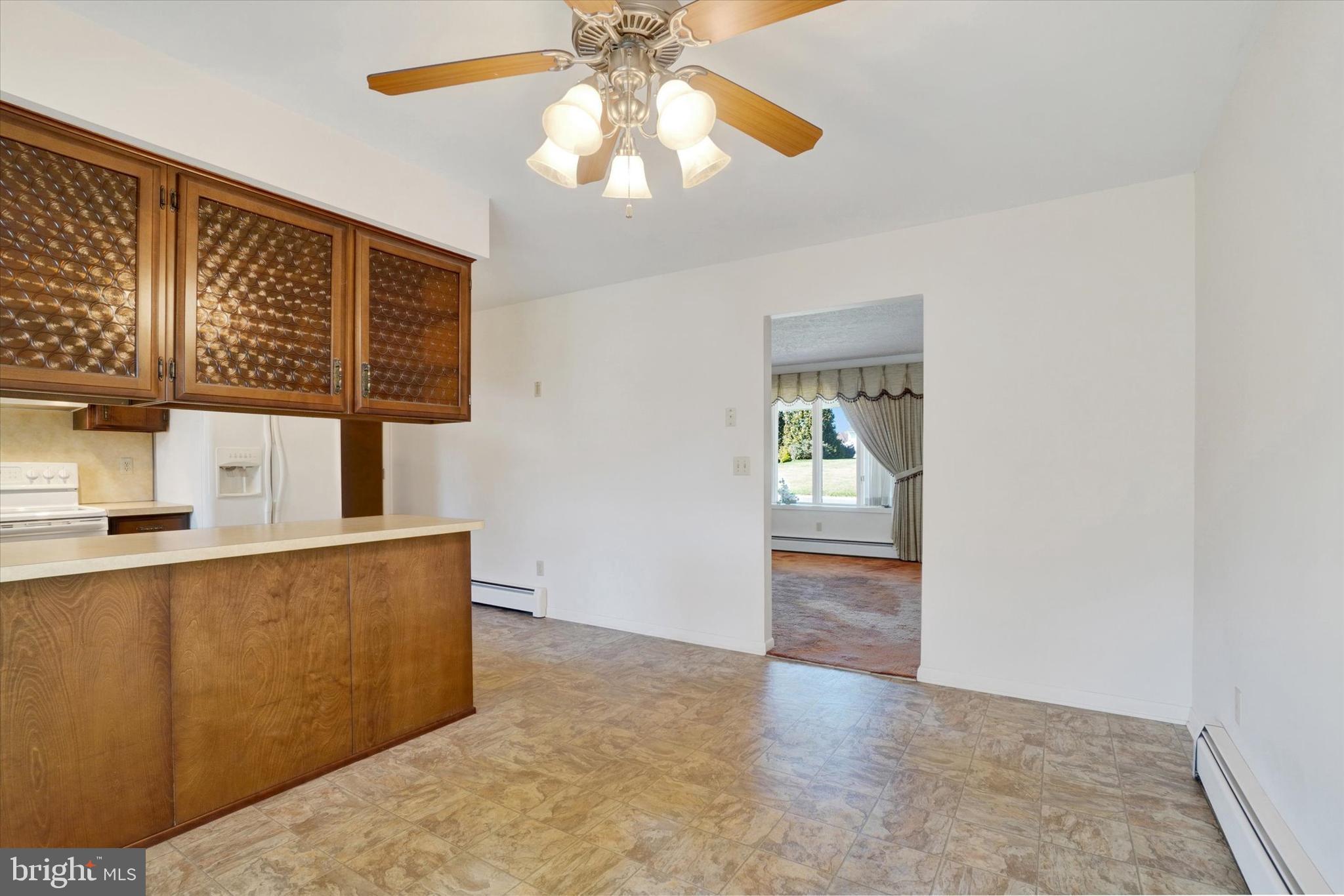 34 Eagleton Drive York, PA 17407 - Photo 8 of 27