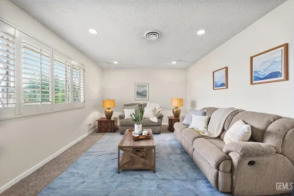 $355,950 | Undisclosed Address, Bakersfield, CA 93309