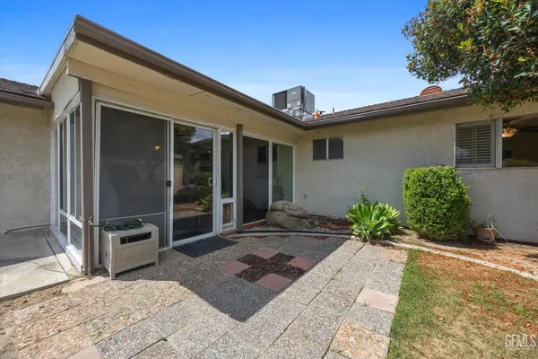 $355,950 | Undisclosed Address, Bakersfield, CA 93309