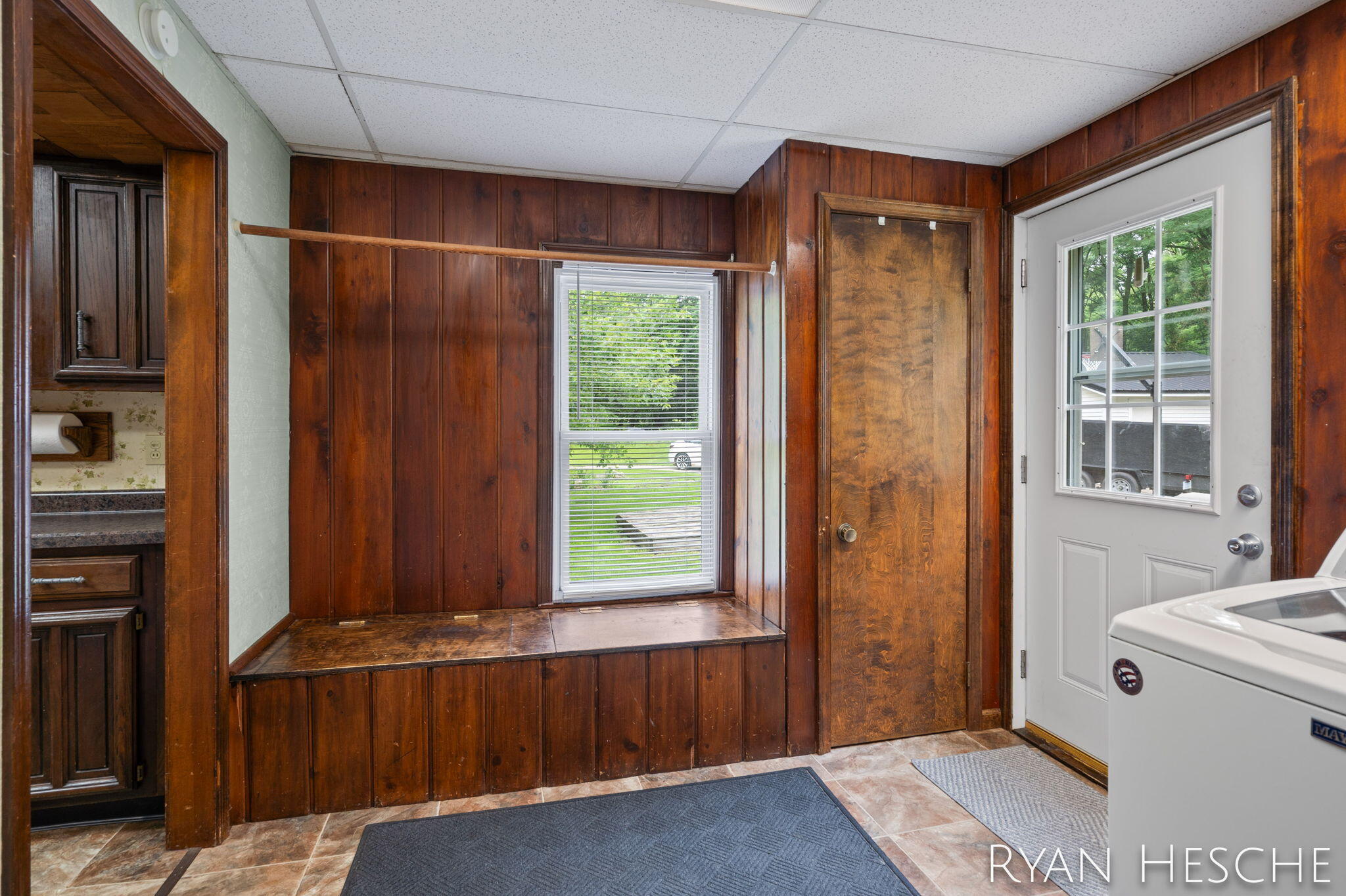 7210 MacArthur Road Saranac, MI 48881 - Photo 28 of 39 Mudroom with Laundry