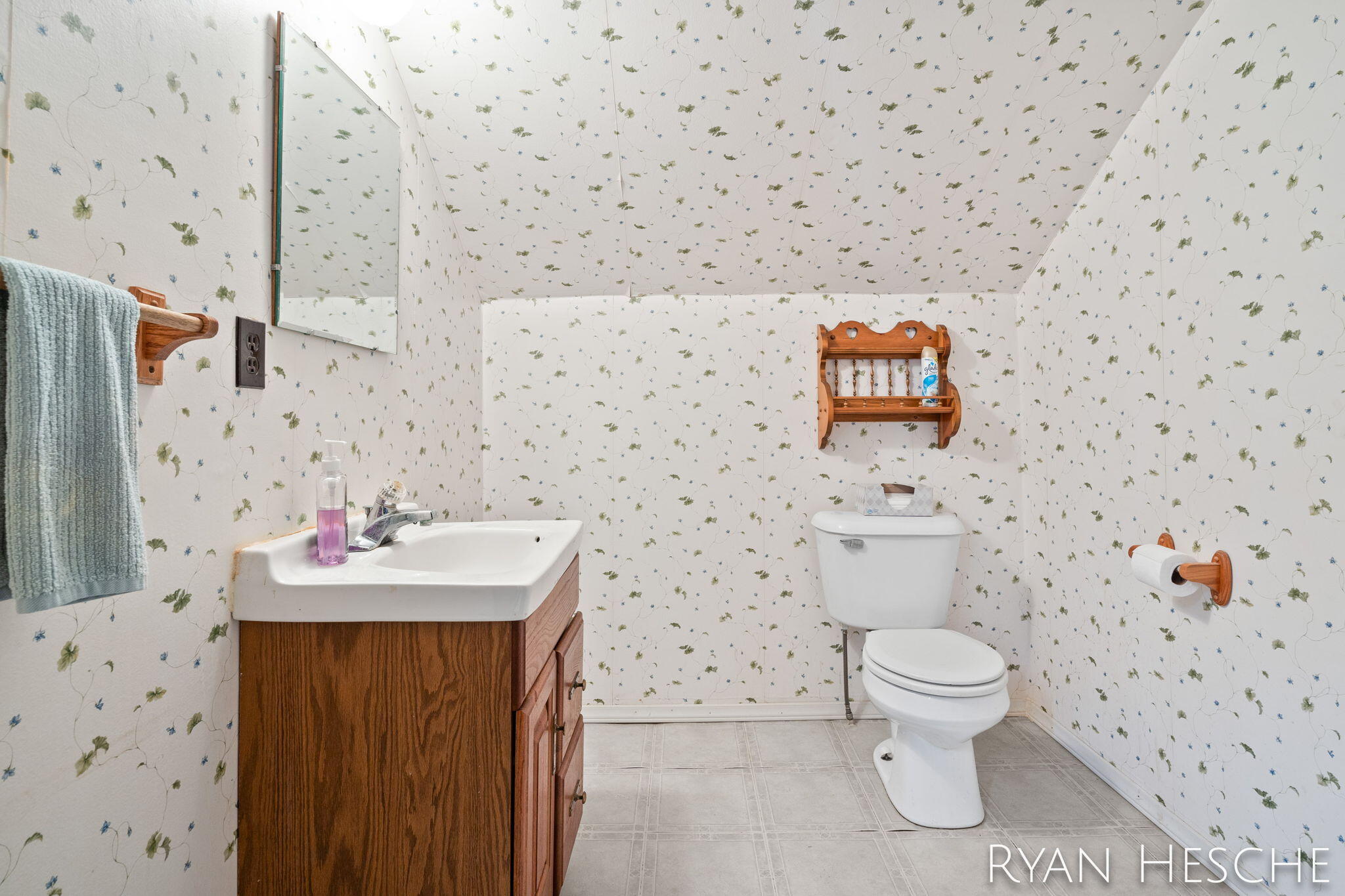7210 MacArthur Road Saranac, MI 48881 - Photo 37 of 39 Upstairs 1/2 bath