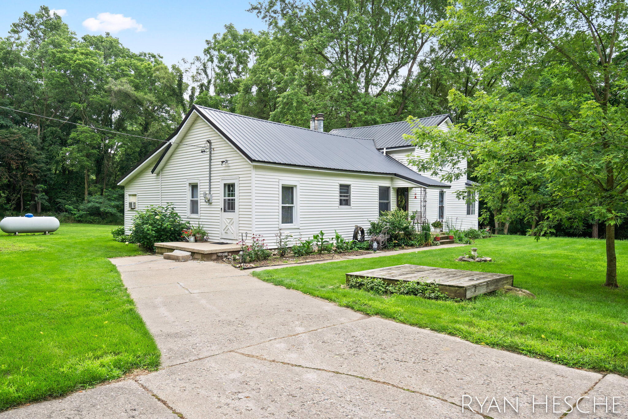 7210 MacArthur Road Saranac, MI 48881 - Photo 4 of 39 Outside Facing SE