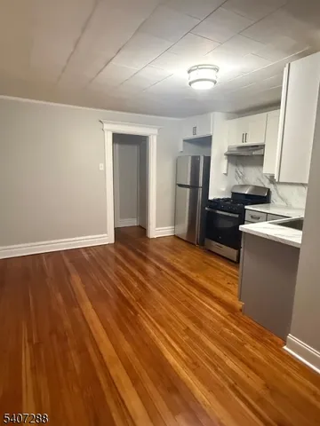 $1,475 | 423 North 7th Street, Newark, NJ 07107