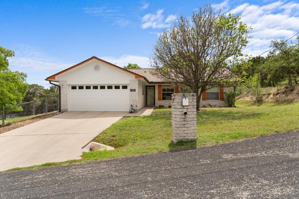 128 Ridge Grove Road Kerrville, TX 78028 - Photo 30 of 31 Front of Home