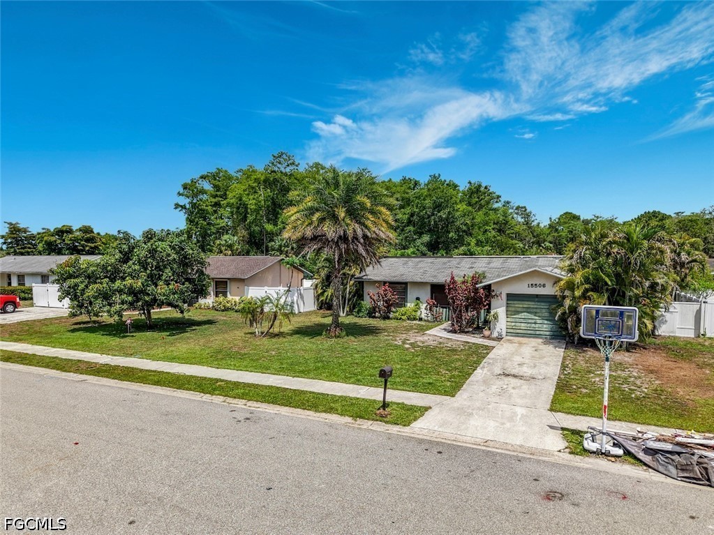 15506 Spring Line Lane Fort Myers, FL 33905 - Photo 4 of 50