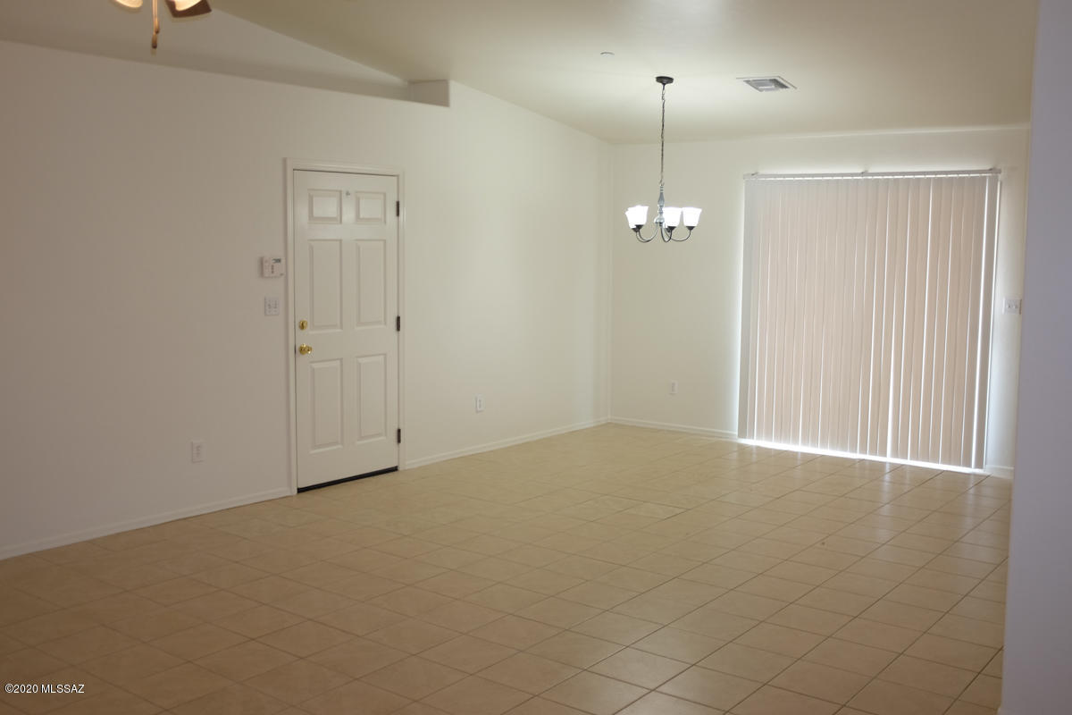 5640 North Avra Road Tucson, AZ 85743 - Photo 5 of 17 Gallery Image 5
