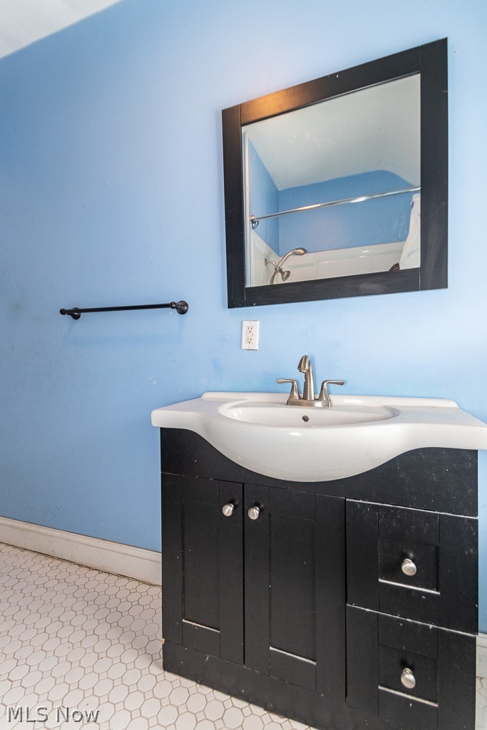 3780 Mayfield Road Cleveland Heights, OH 44121 - Photo 22 of 33