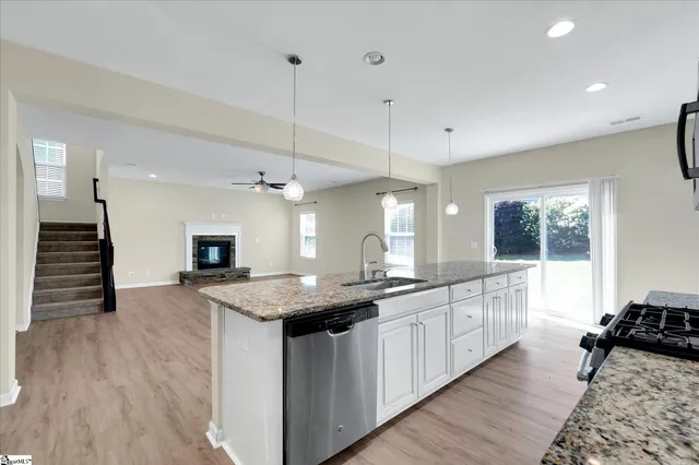 $550,000 | 220 Waters Run Lane, Simpsonville, SC 29681