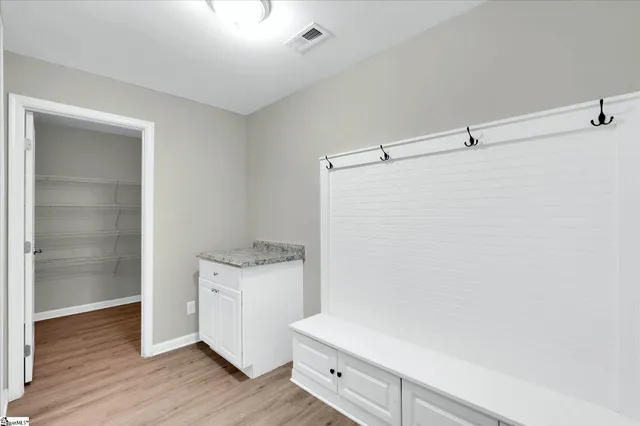 $550,000 | 220 Waters Run Lane, Simpsonville, SC 29681