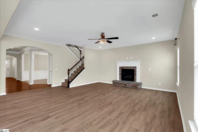 $550,000 | 220 Waters Run Lane, Simpsonville, SC 29681