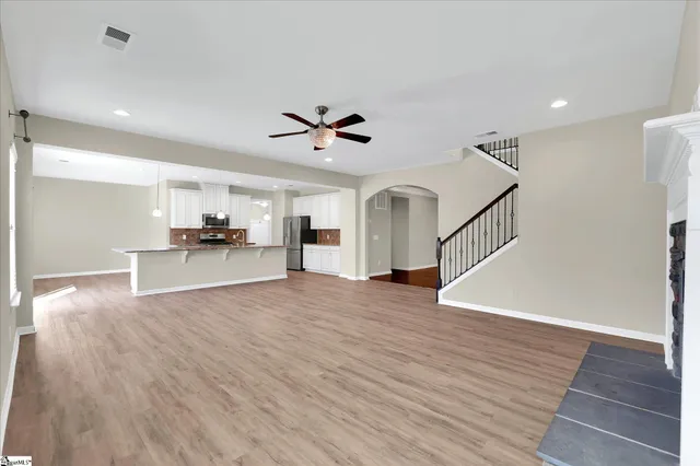 $550,000 | 220 Waters Run Lane, Simpsonville, SC 29681