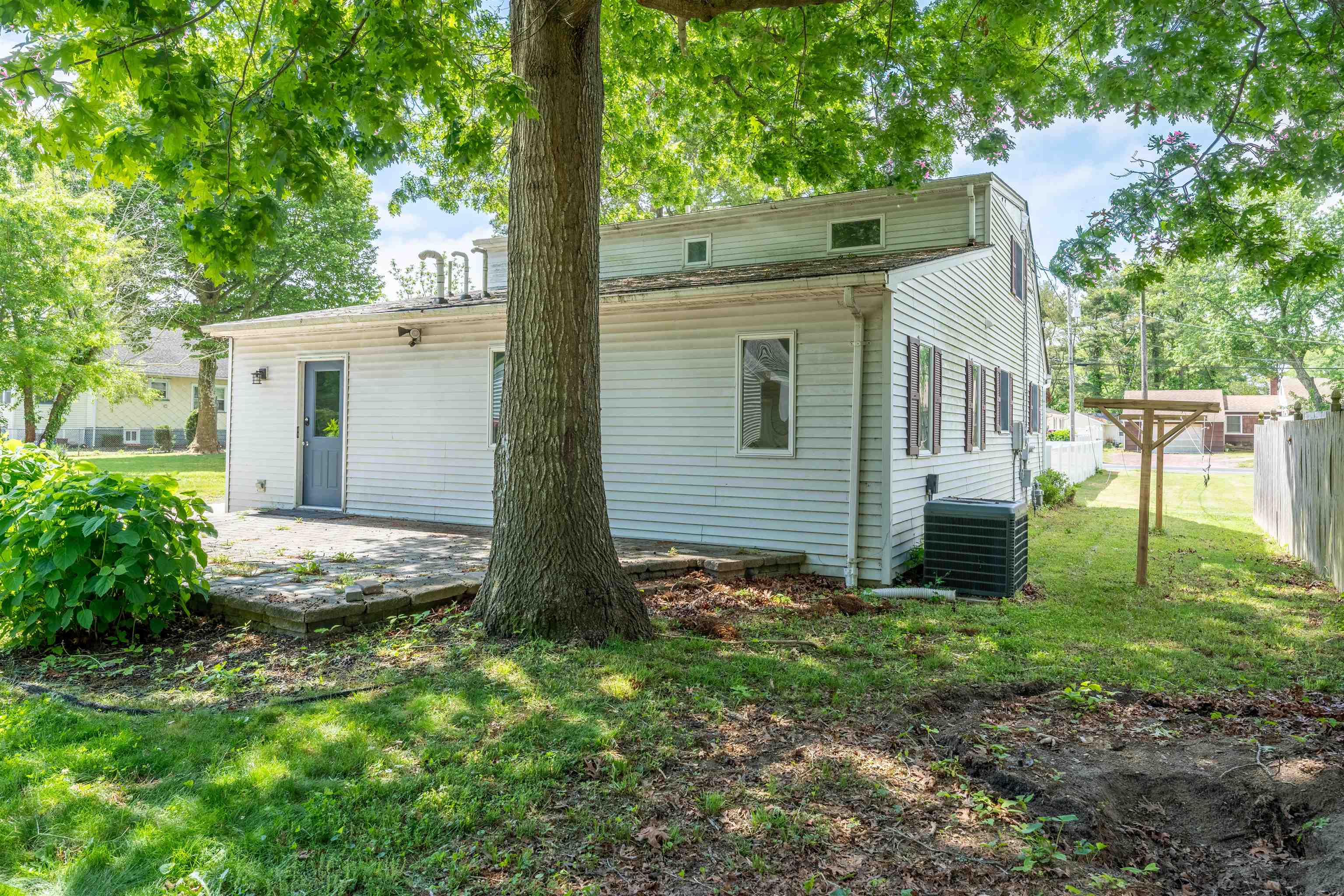 609 Breakwater Road Erma, NJ 08204 - Photo 11 of 47