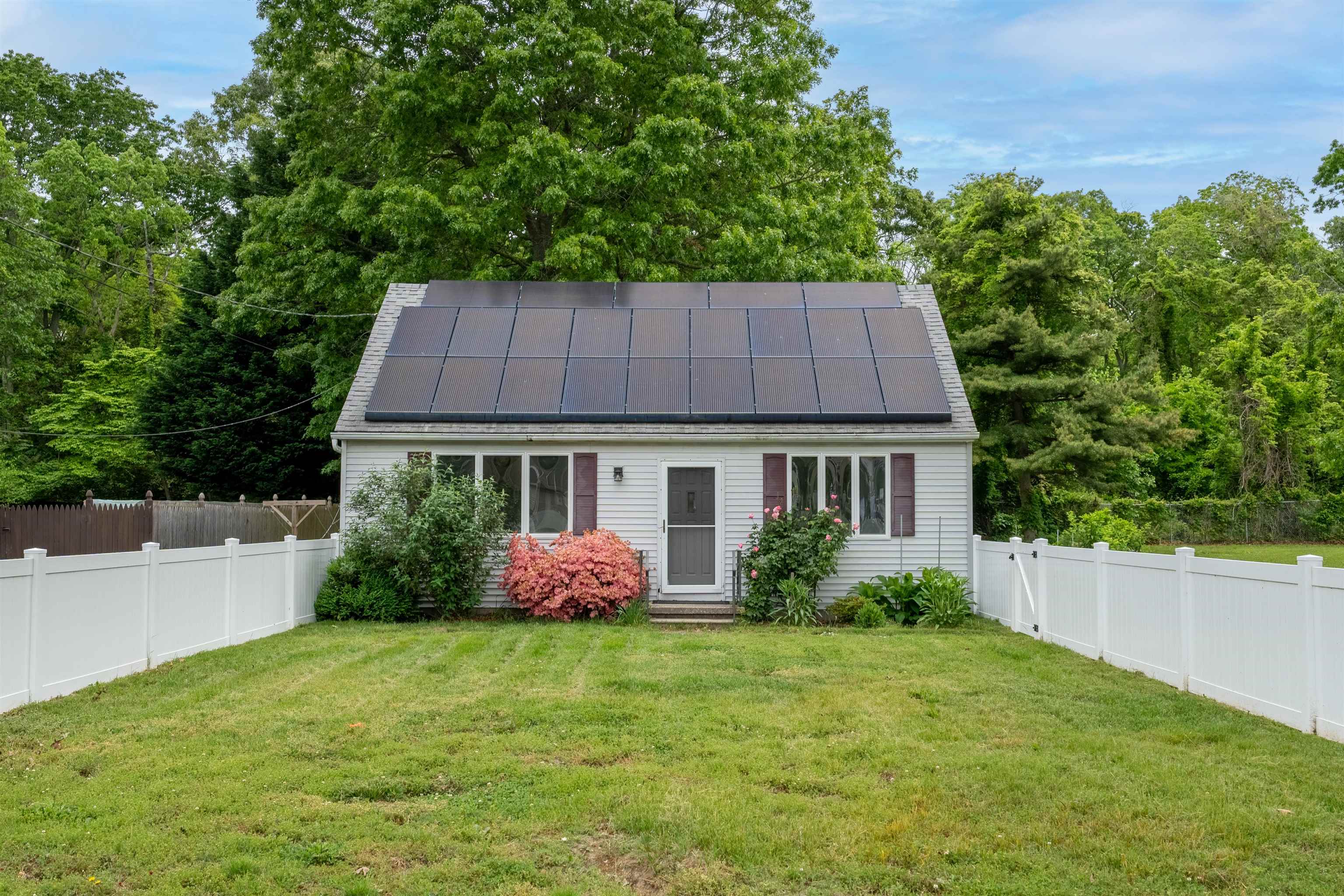 609 Breakwater Road Erma, NJ 08204 - Photo 2 of 47