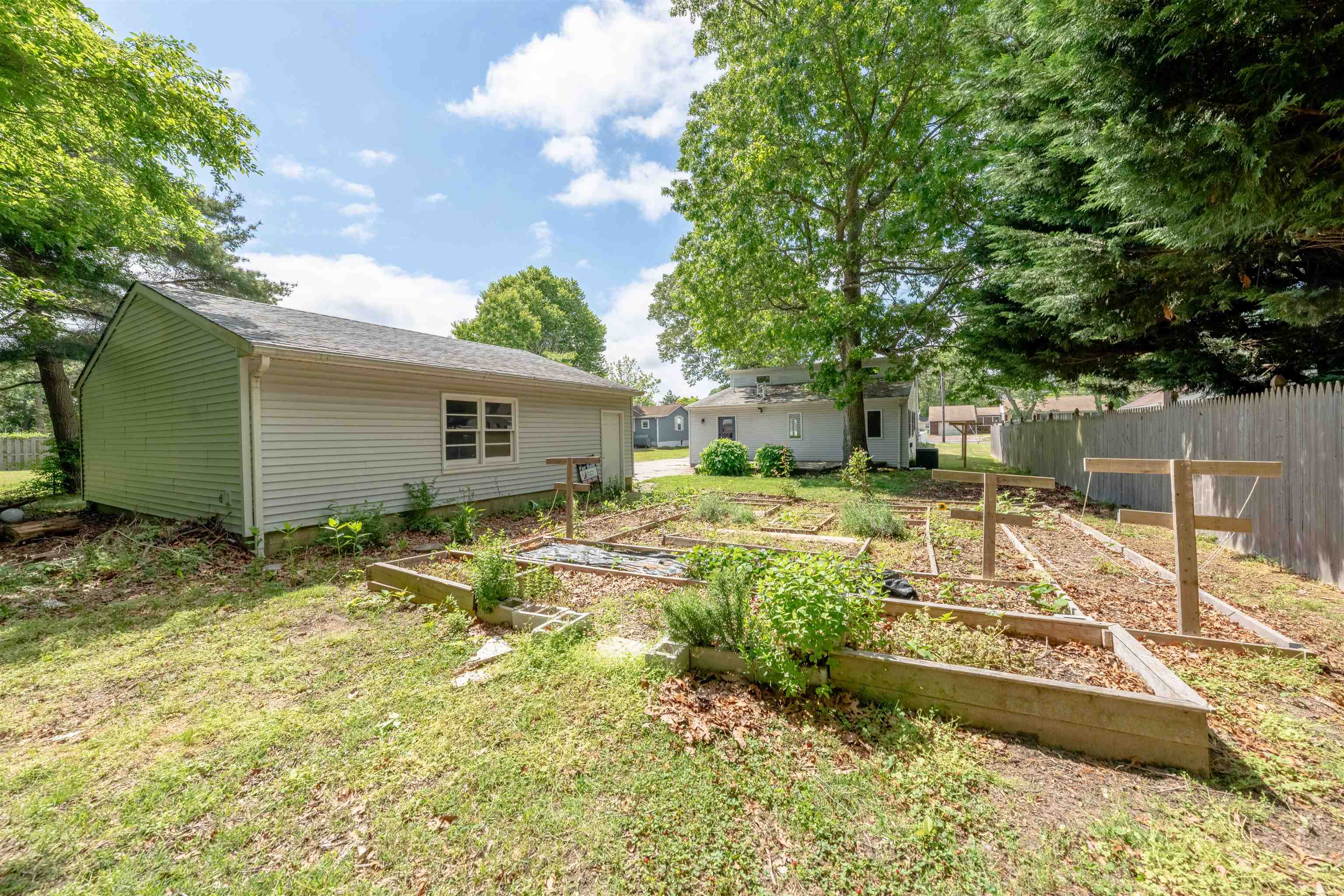 609 Breakwater Road Erma, NJ 08204 - Photo 10 of 47