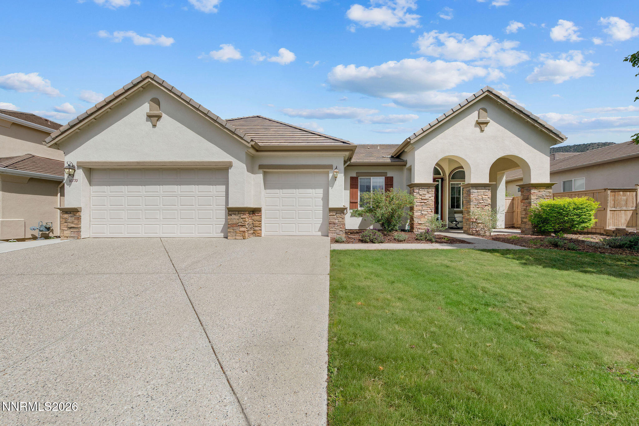 10770 Summer Glen Drive Reno, NV 89521 - Photo 3 of 57 10770SummerGlen(2of55)