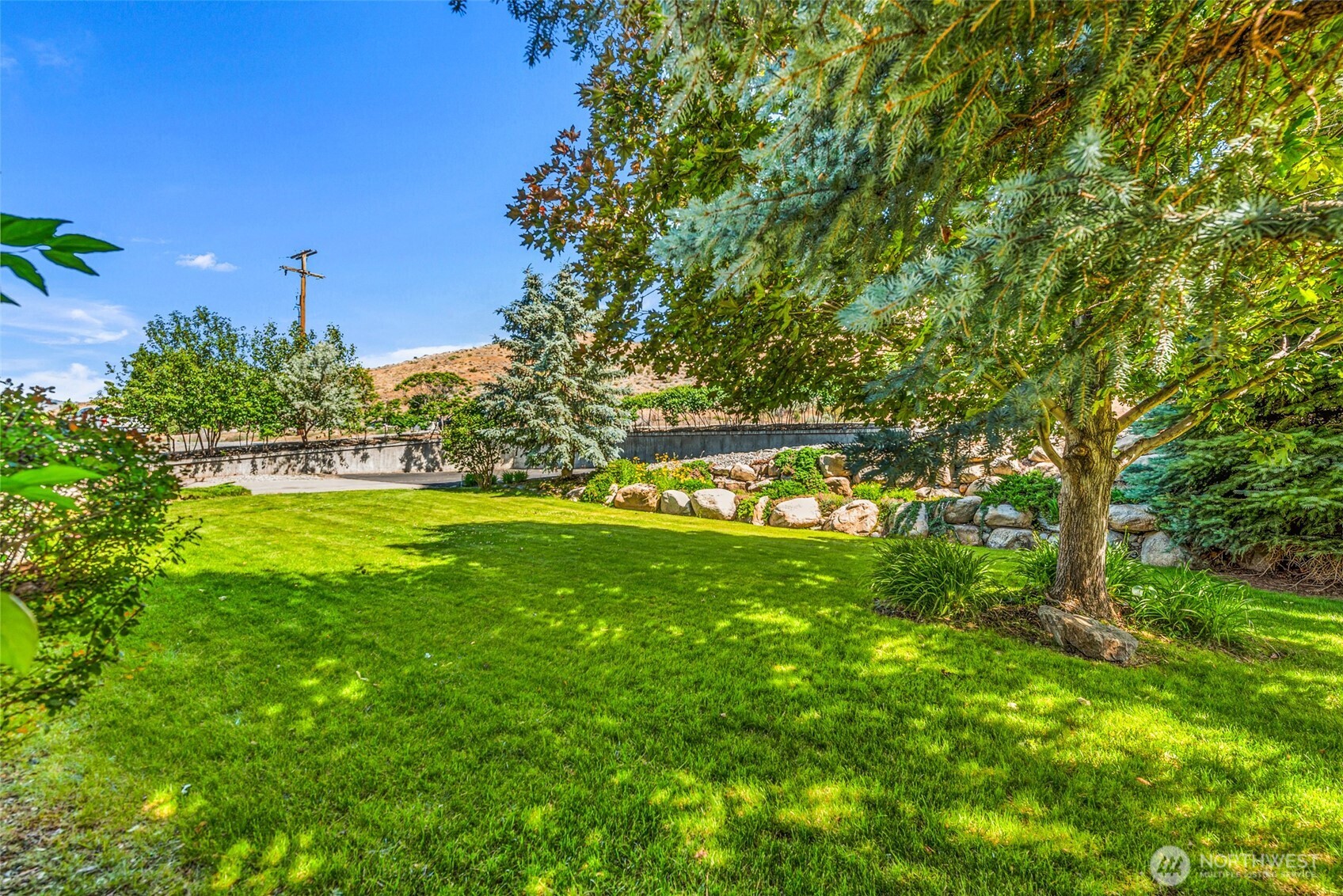 105 Bill Shaw Road Pateros, WA 98846 - Photo 36 of 40