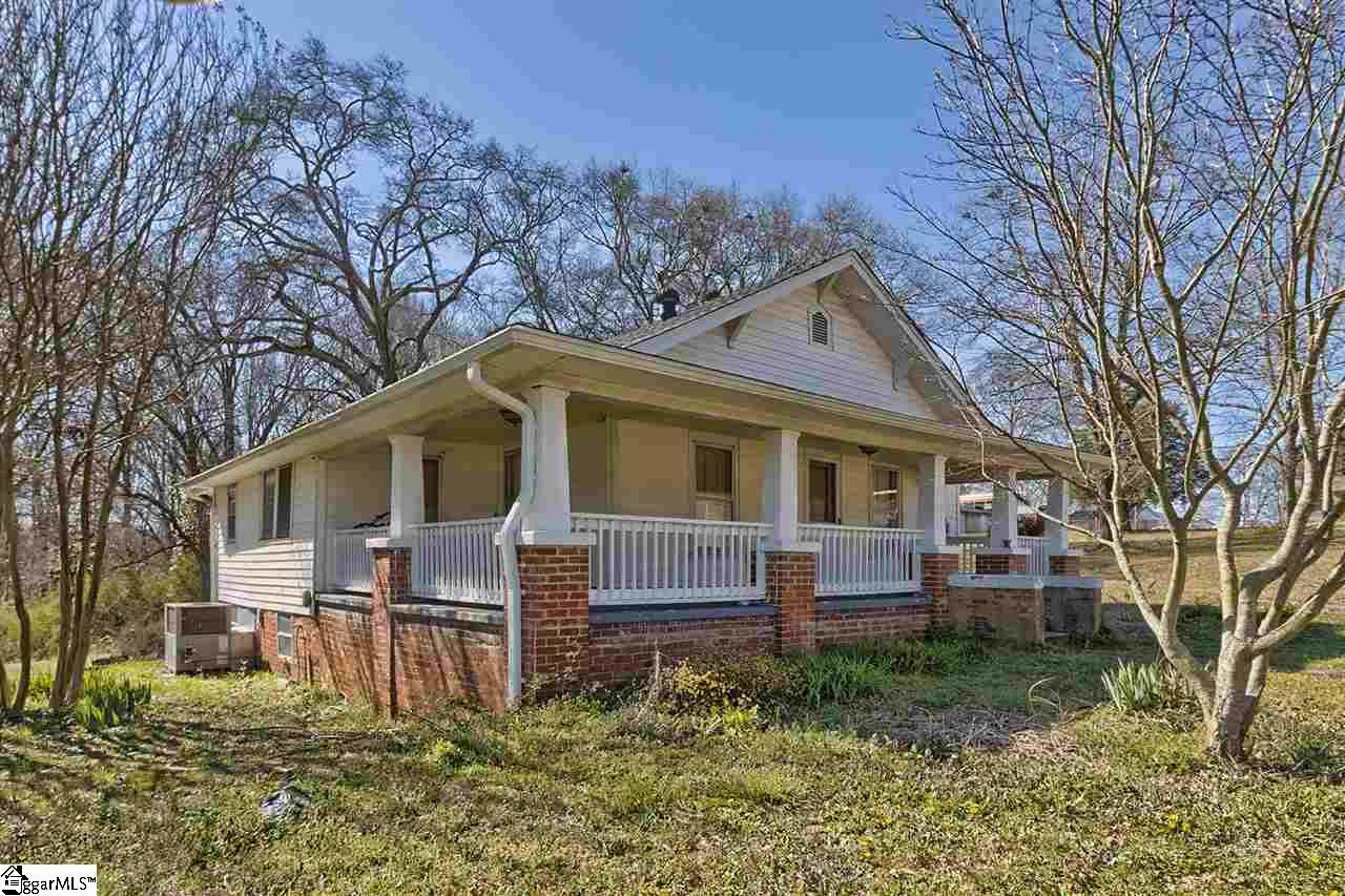 201 Old Liberty Road Easley, SC 29640 - Photo 2 of 36