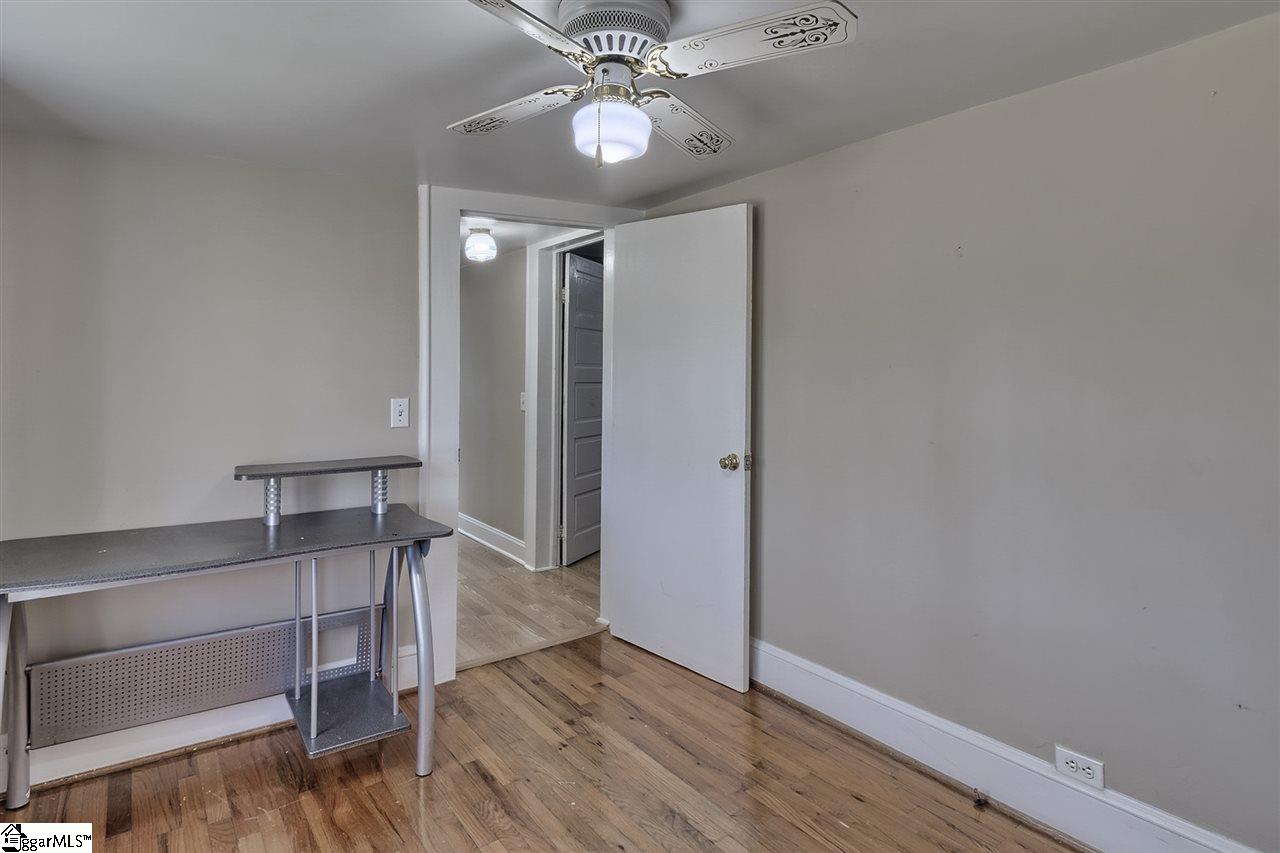 201 Old Liberty Road Easley, SC 29640 - Photo 25 of 36