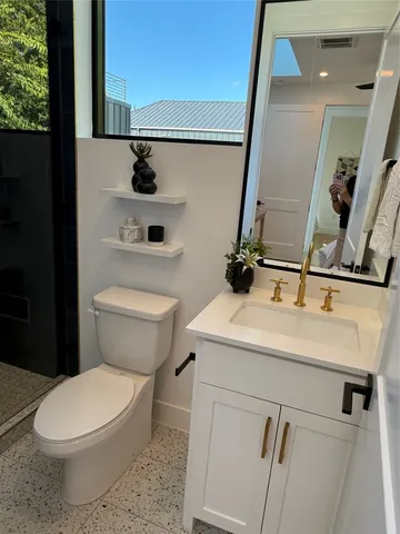 $799,900 | 1604 Nash Avenue, Unit B, Austin, TX 78704