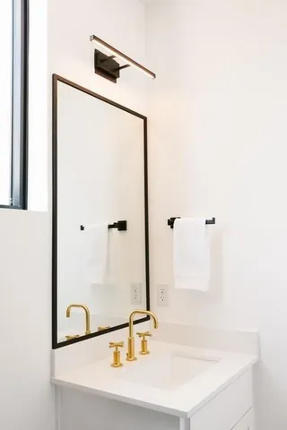 $799,900 | 1604 Nash Avenue, Unit B, Austin, TX 78704