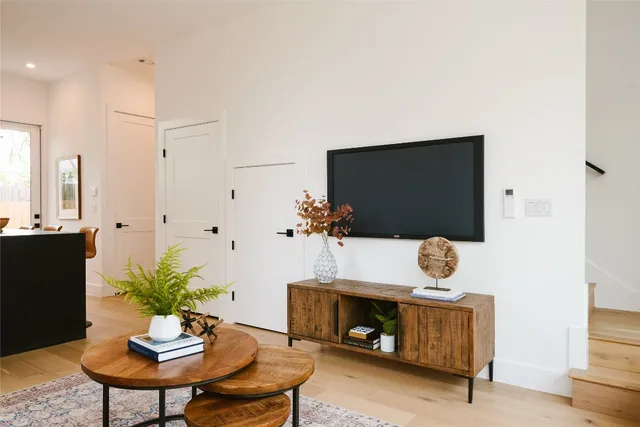 $799,900 | 1604 Nash Avenue, Unit B, Austin, TX 78704