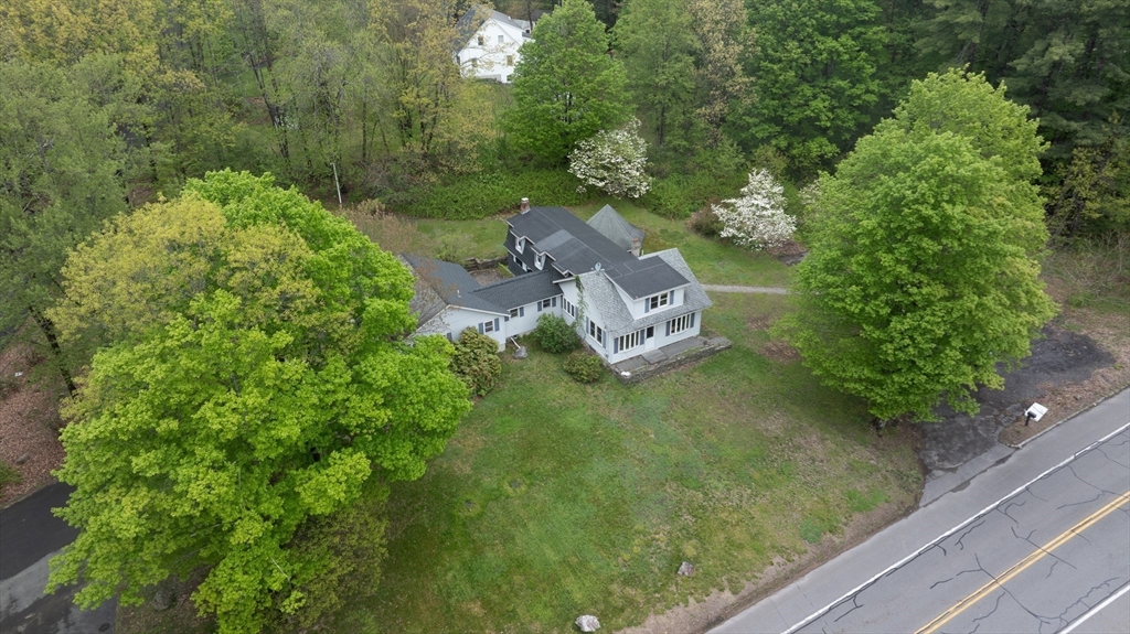 919 Chase Road Lunenburg, MA 01462 - Photo 3 of 32