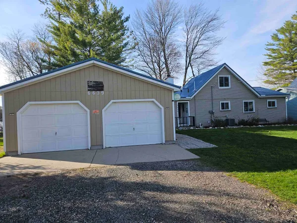 $369,900 | 6639 Circle Drive, Harrison, MI 48625