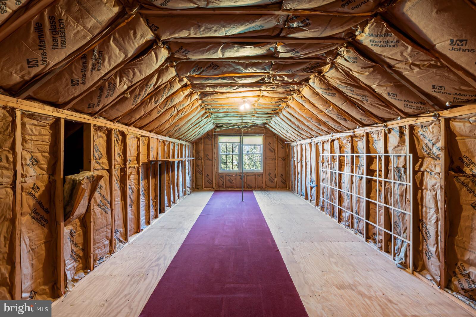 8207 Labbe Lane Vienna, VA 22182 - Photo 19 of 35 Upper Level Large "Bonus" Room