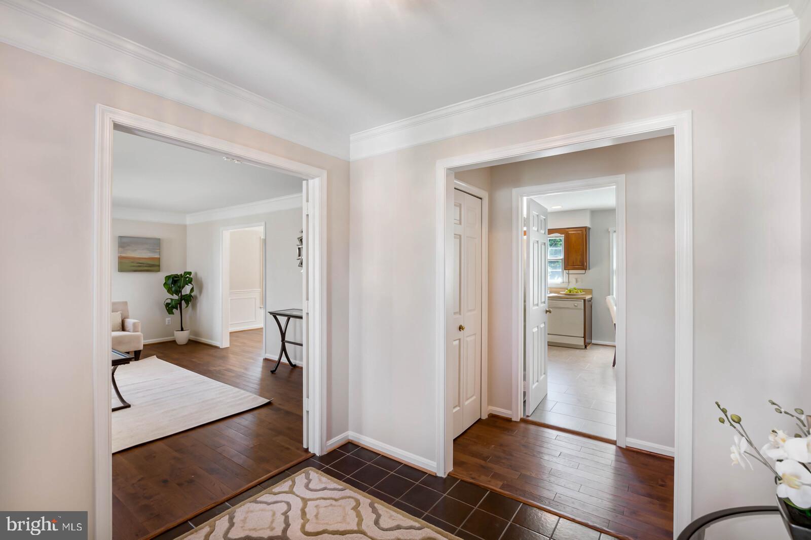 8207 Labbe Lane Vienna, VA 22182 - Photo 24 of 35 Entry Options