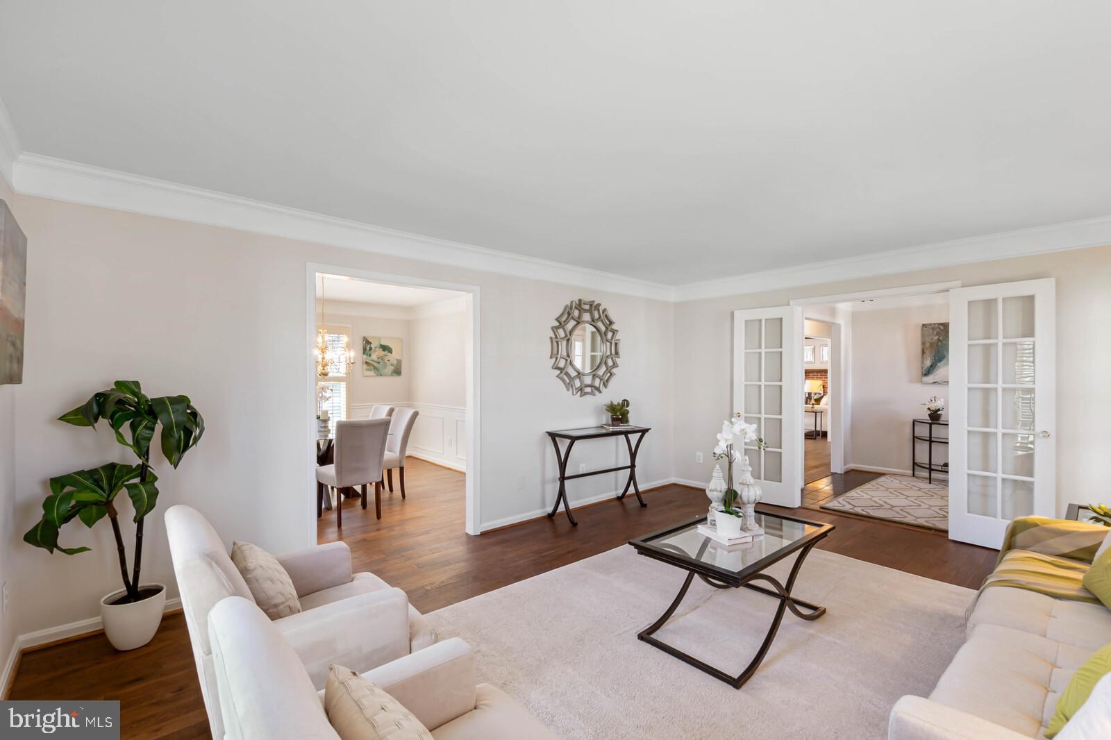 8207 Labbe Lane Vienna, VA 22182 - Photo 25 of 35 Beautiful Living Room