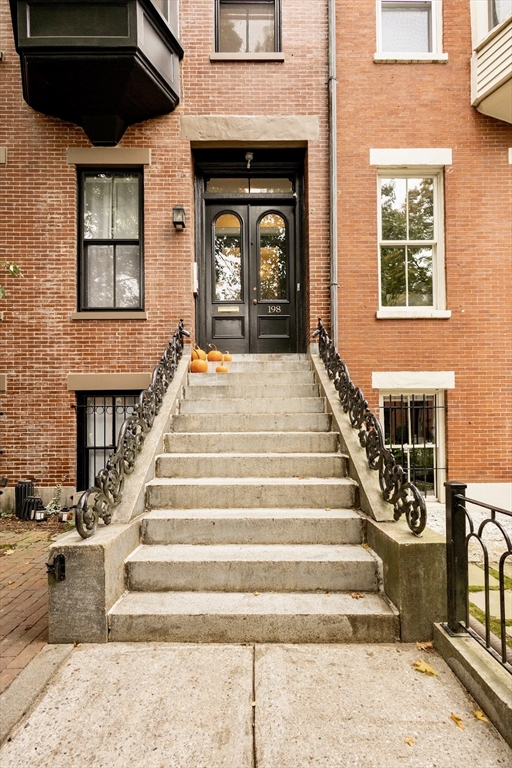 198 West Springfield Street, Unit 3 Boston, MA 02118 - Photo 8 of 8 Gallery Image 8